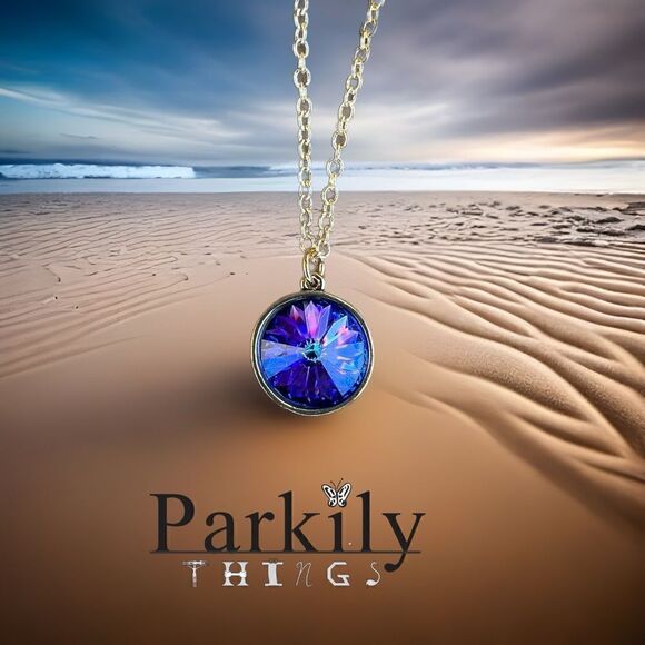 Handcrafted necklace with Swarovski crystal and chain - Picture 3 of 5